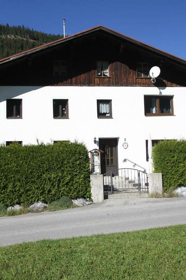 Haus-Ruitelspitzblick Apartment Elbigenalp Exterior photo